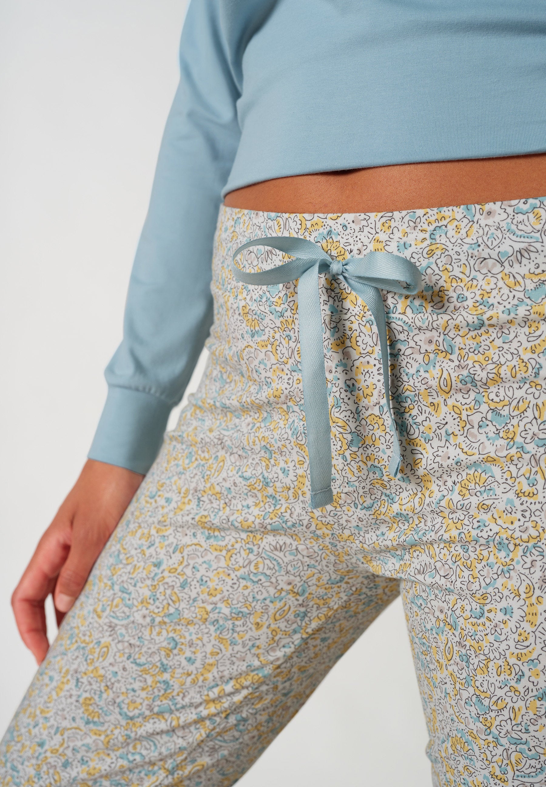 skiny-night-in-mix-match-pants-long-080790-08a168-damen image 3