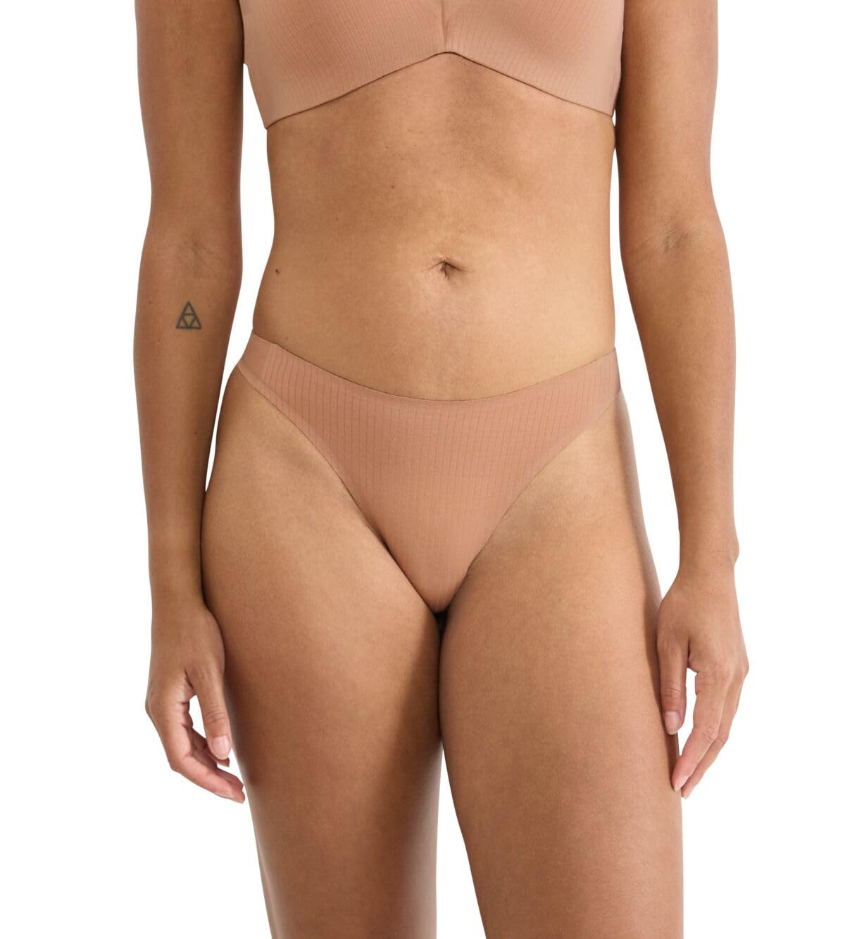 sloggi-zero-feel-pure-string-damen-nahtloser-string-aus-recycelter-mikrofaser image 7