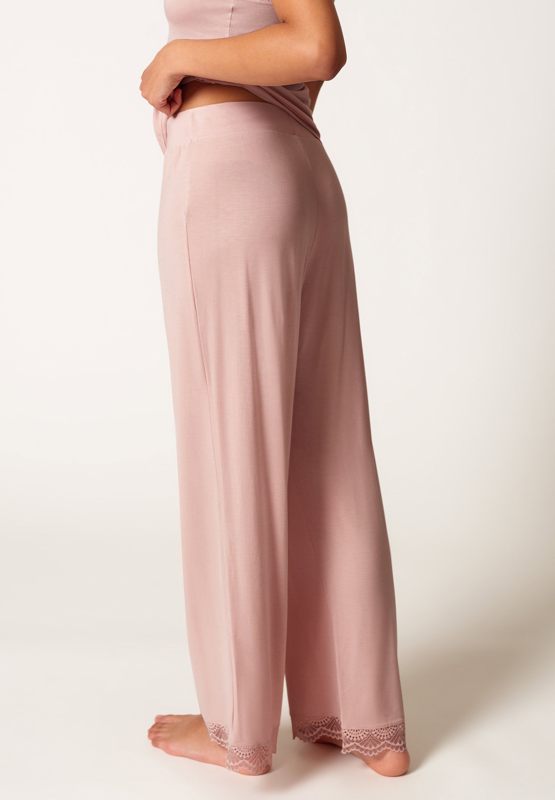 skiny-night-in-mix-match-hose-lang-082616-08s675 image 2
