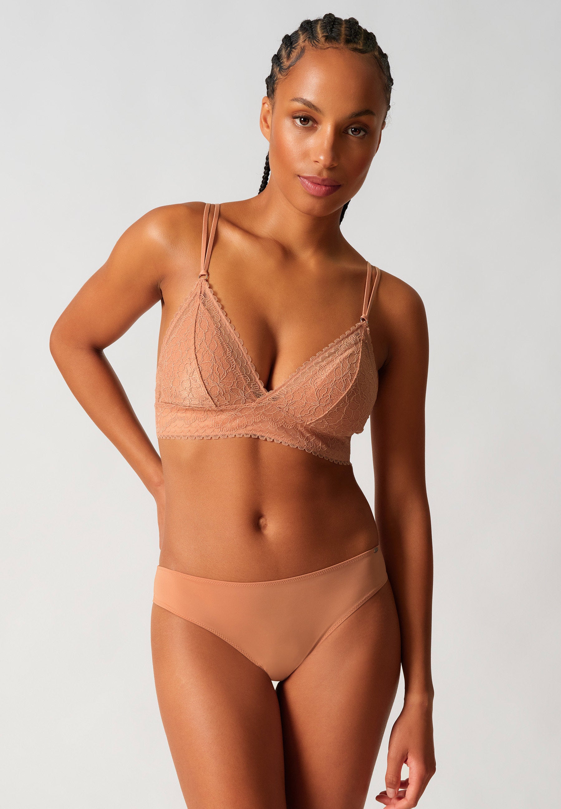skiny-wonderfulace-favorlace-triangel-bh-mit-spitze-und-pads image 1