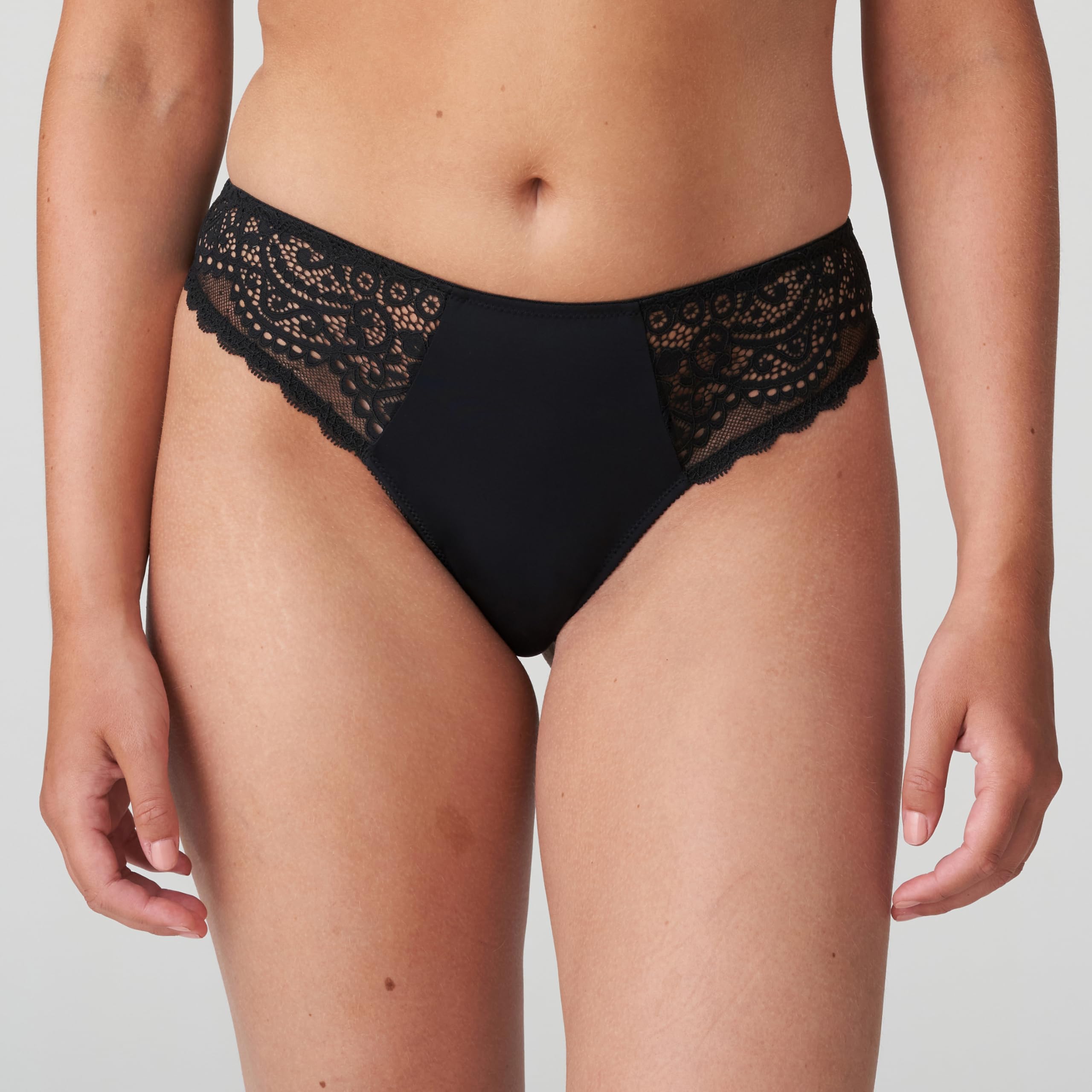 primadonna-twist-i-do-string-mit-hohen-beinausschnitten image 4
