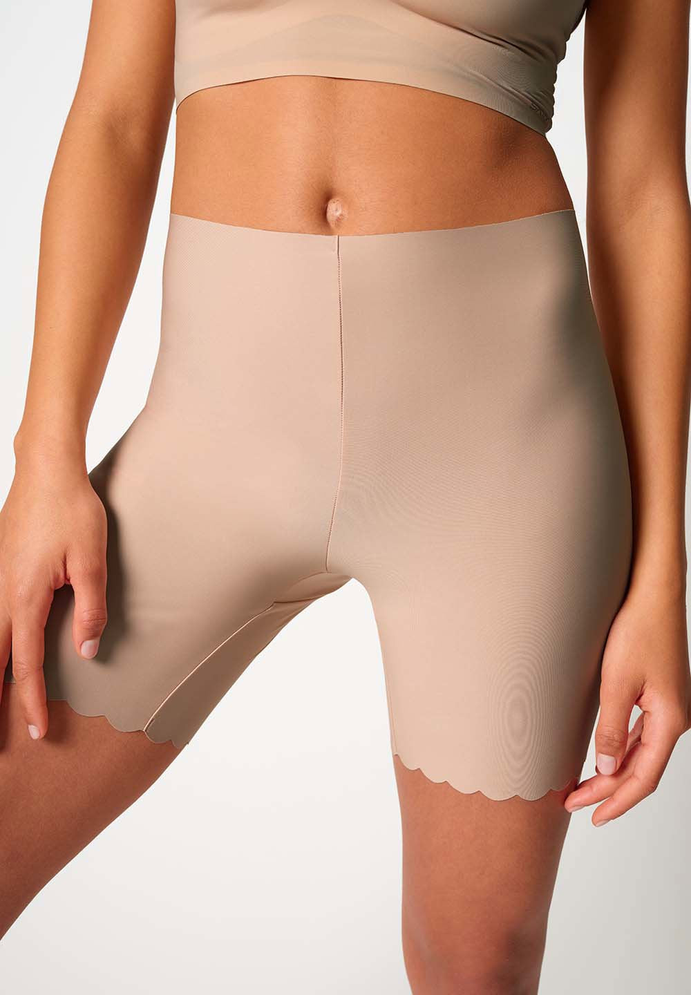 skiny-sensation-pants-short-damen-panty-short-nahtlos image 5
