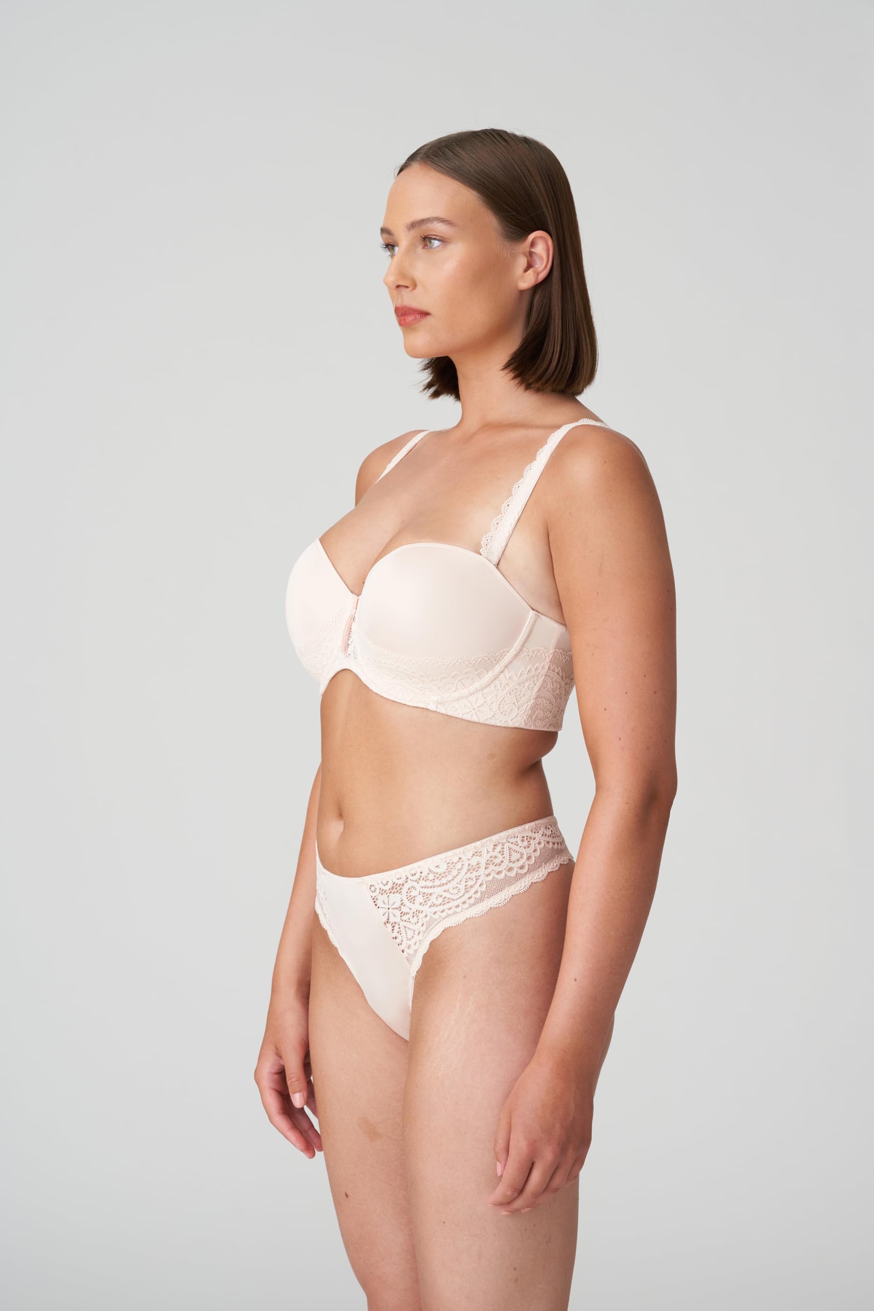 primadonna-twist-i-do-string-mit-retro-spitze image 3