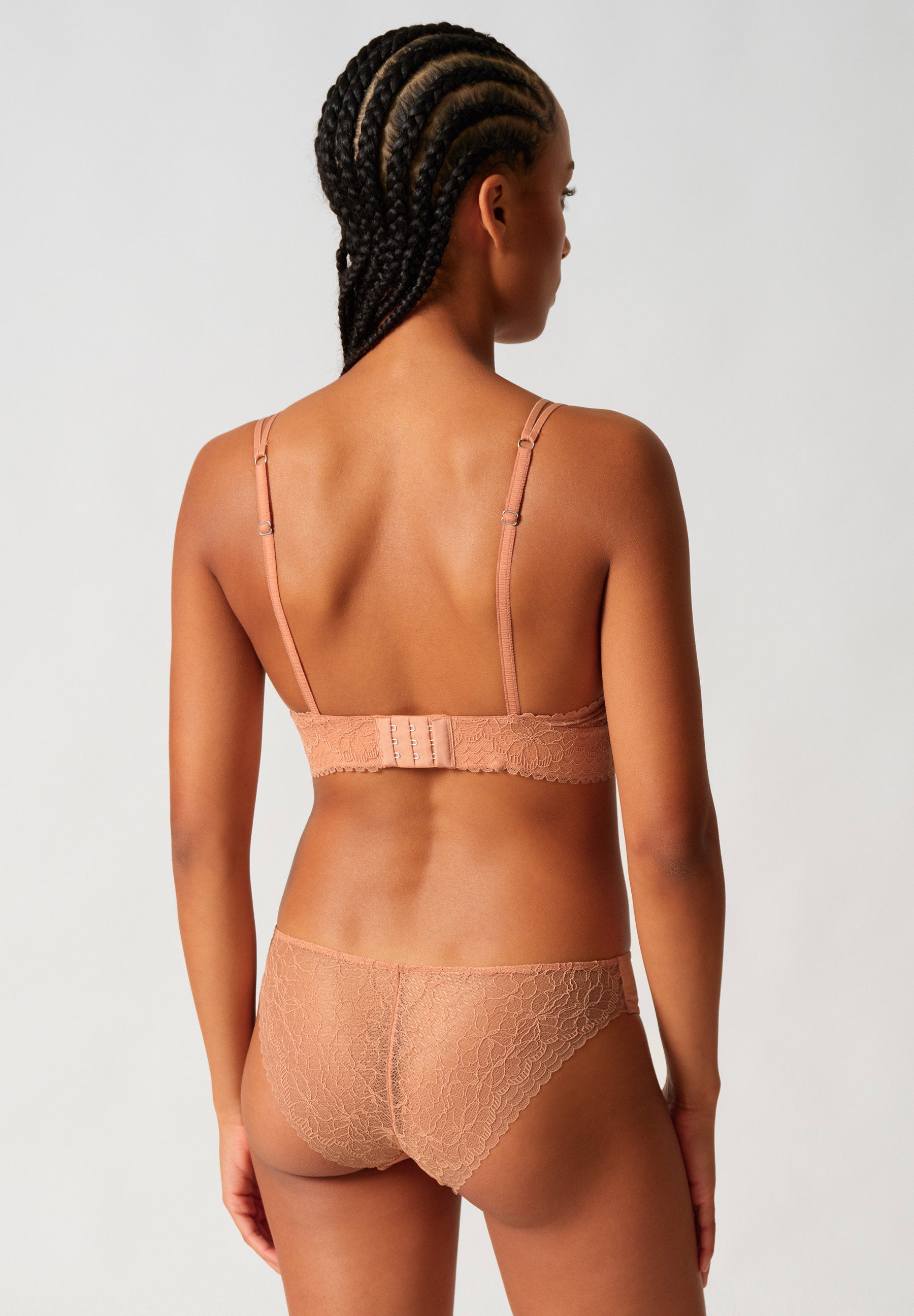 skiny-wonderfulace-favorlace-triangel-bh-mit-spitze-und-pads image 2