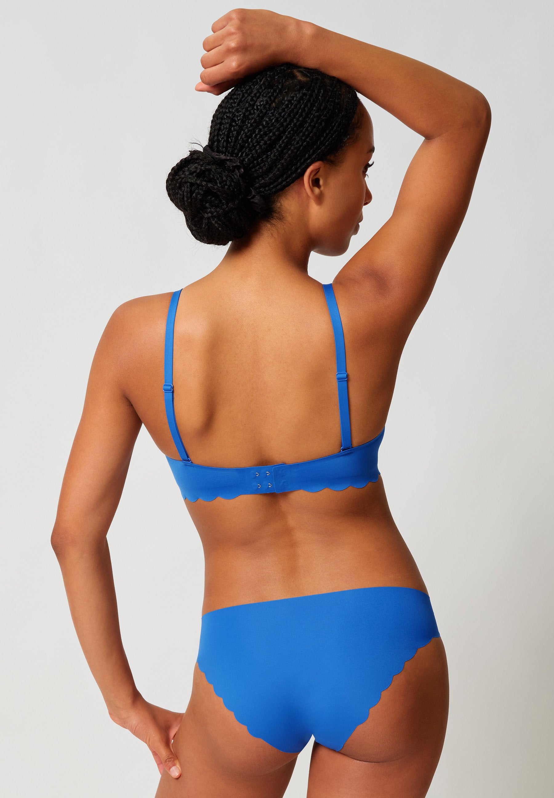 skiny-sensation-triangle-bh-mit-herausnehmbaren-pads image 2