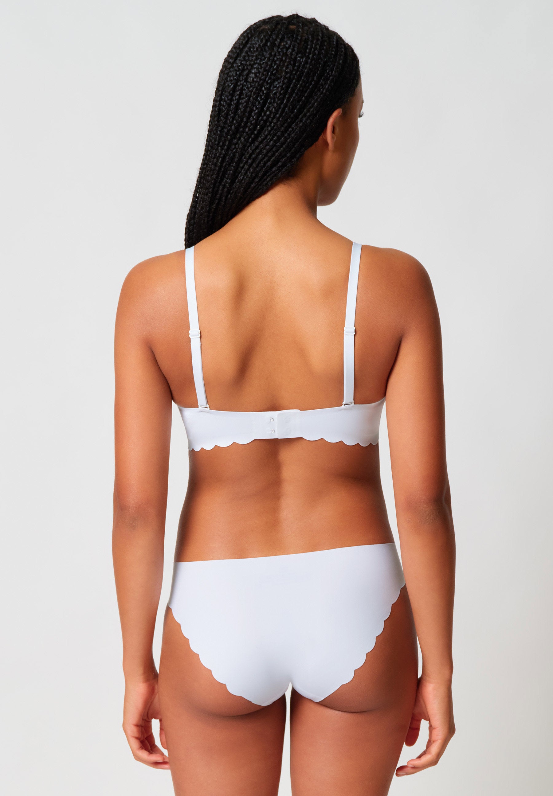 skiny-sensation-triangle-bh-nahtlos-mit-herausnehmbaren-pads image 2