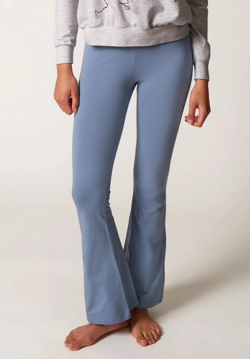 skiny-night-in-mix-match-pants-lang-082619-08s336 image 1