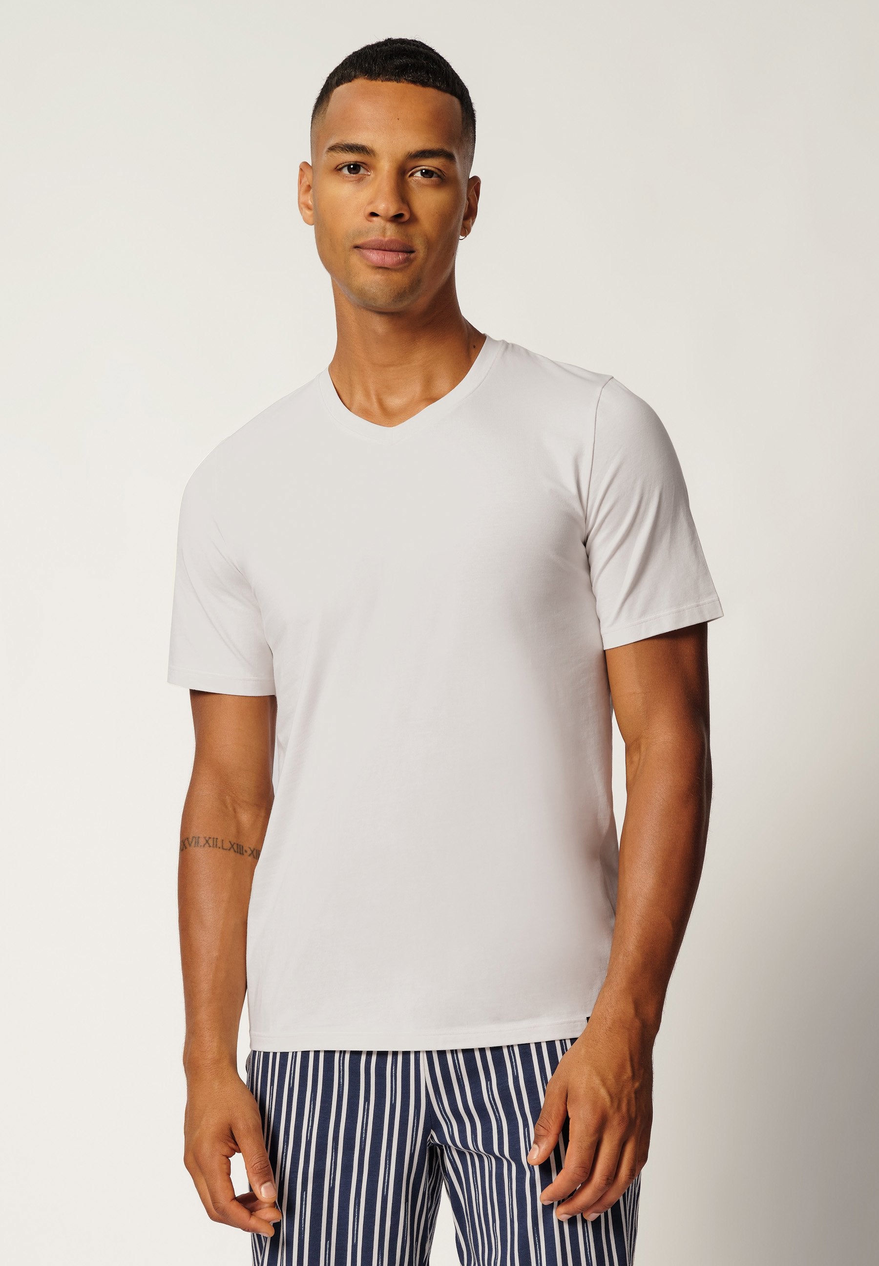 skiny-night-in-mix-match-shirt-kurzarm-v-ausschnitt-081471-087608 image 1