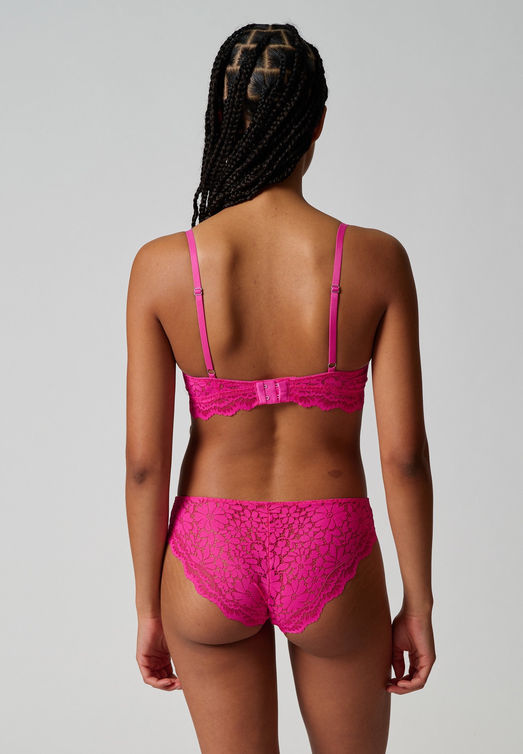 skiny-wonderfulace-triangel-bh-gepolstert-081161-08s566-spitze image 2