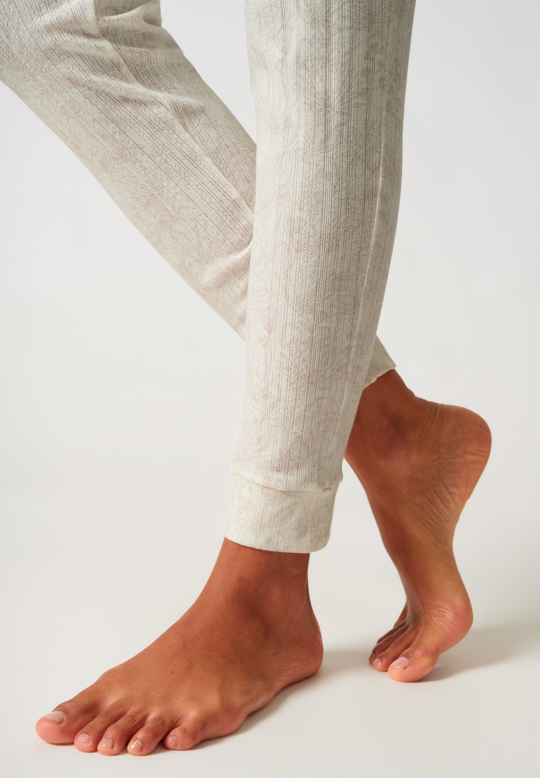 skiny-night-in-skiny-01-pants-long-lange-pyjamahose-aus-pointelle image 4