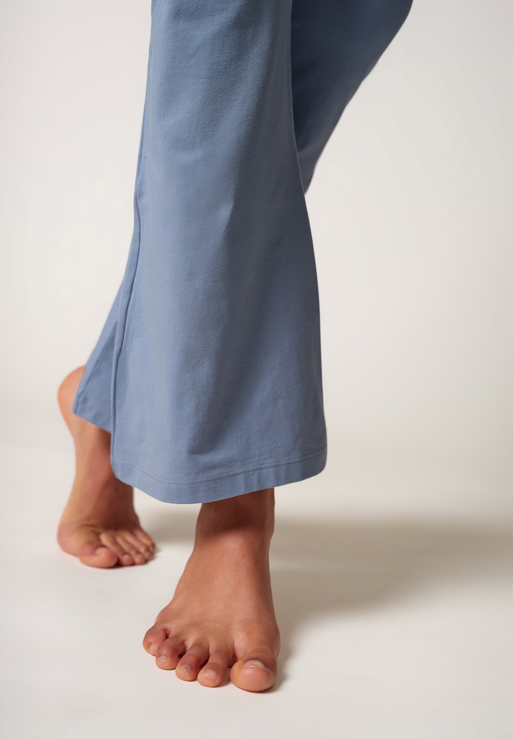 skiny-night-in-mix-match-pants-lang-082619-08s336 image 5