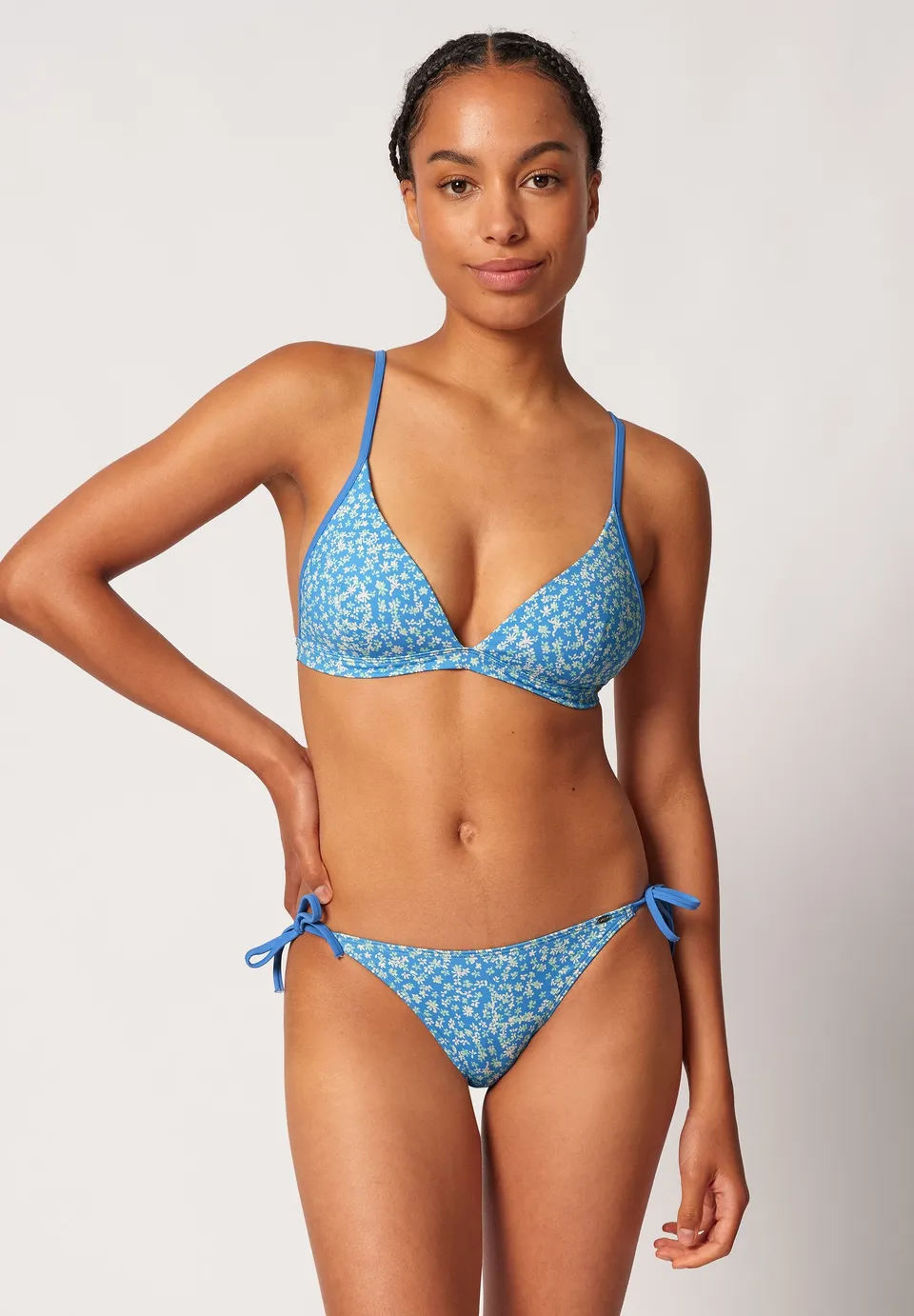 skiny-maritimemotion-triangle-bikinitop-081925-08s752 image 1