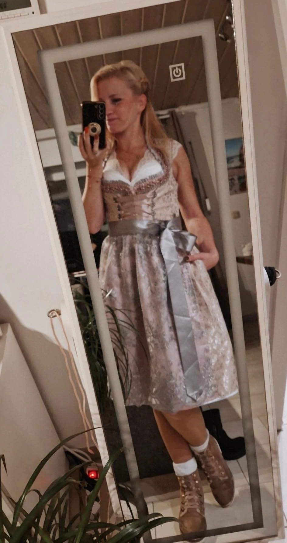 Wunderschön zum Dirndl