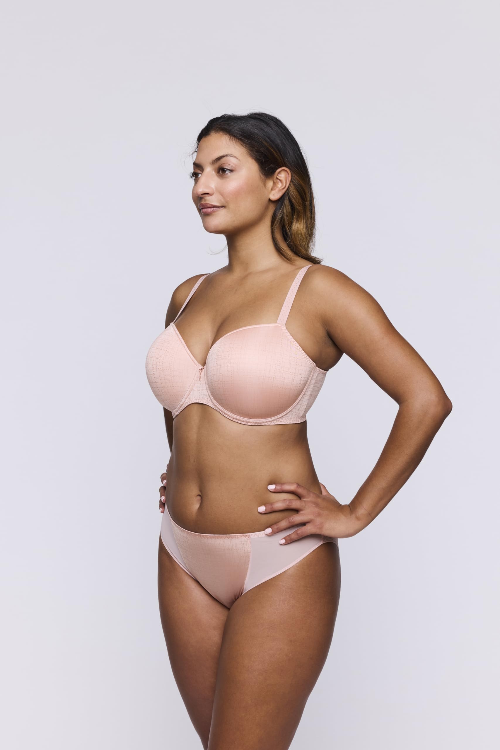 primadonna-vennera-rioslip-brazilian image 4