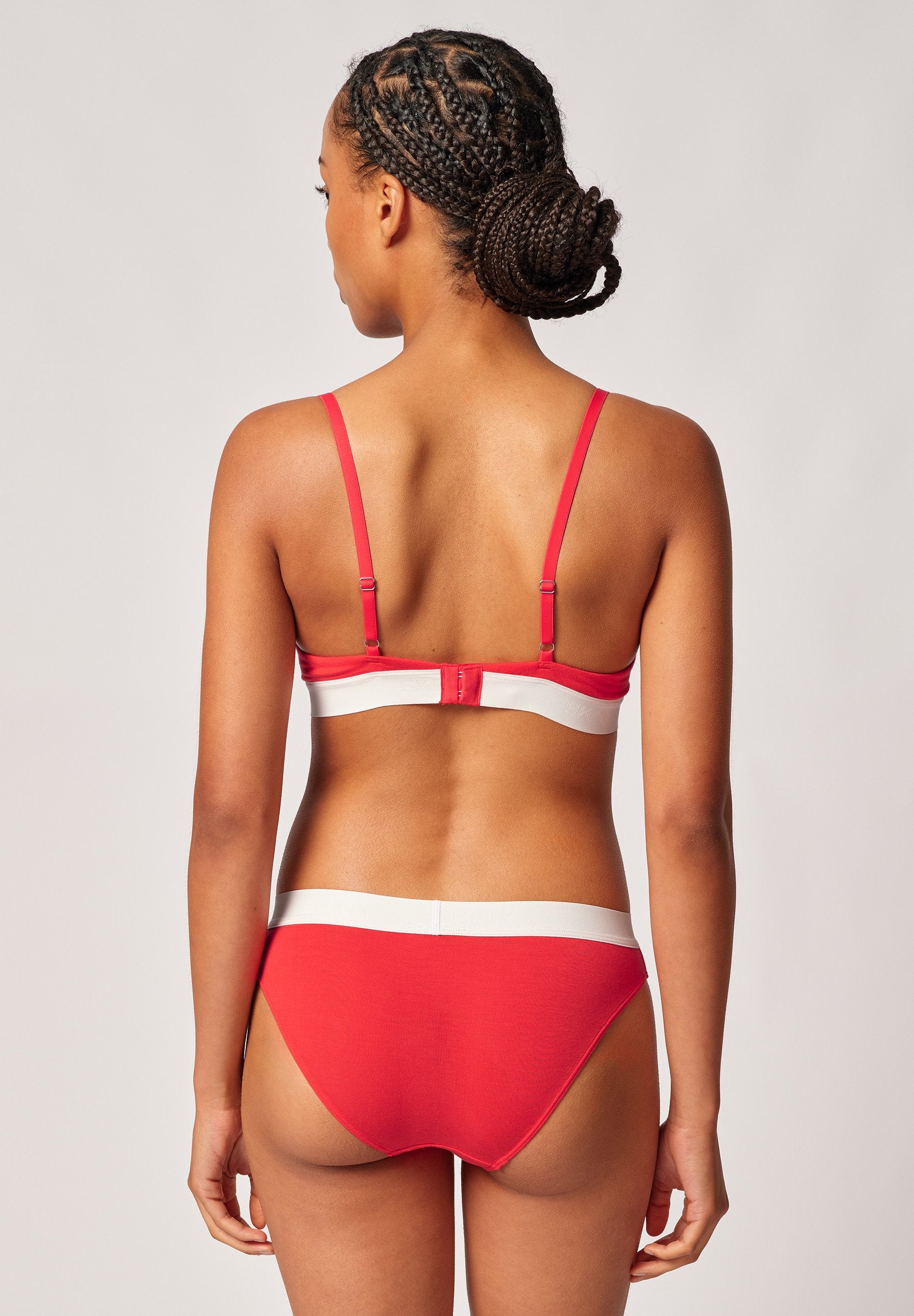 skiny-modal-retro-padded-triangle-bh-083286-08s753 image 2