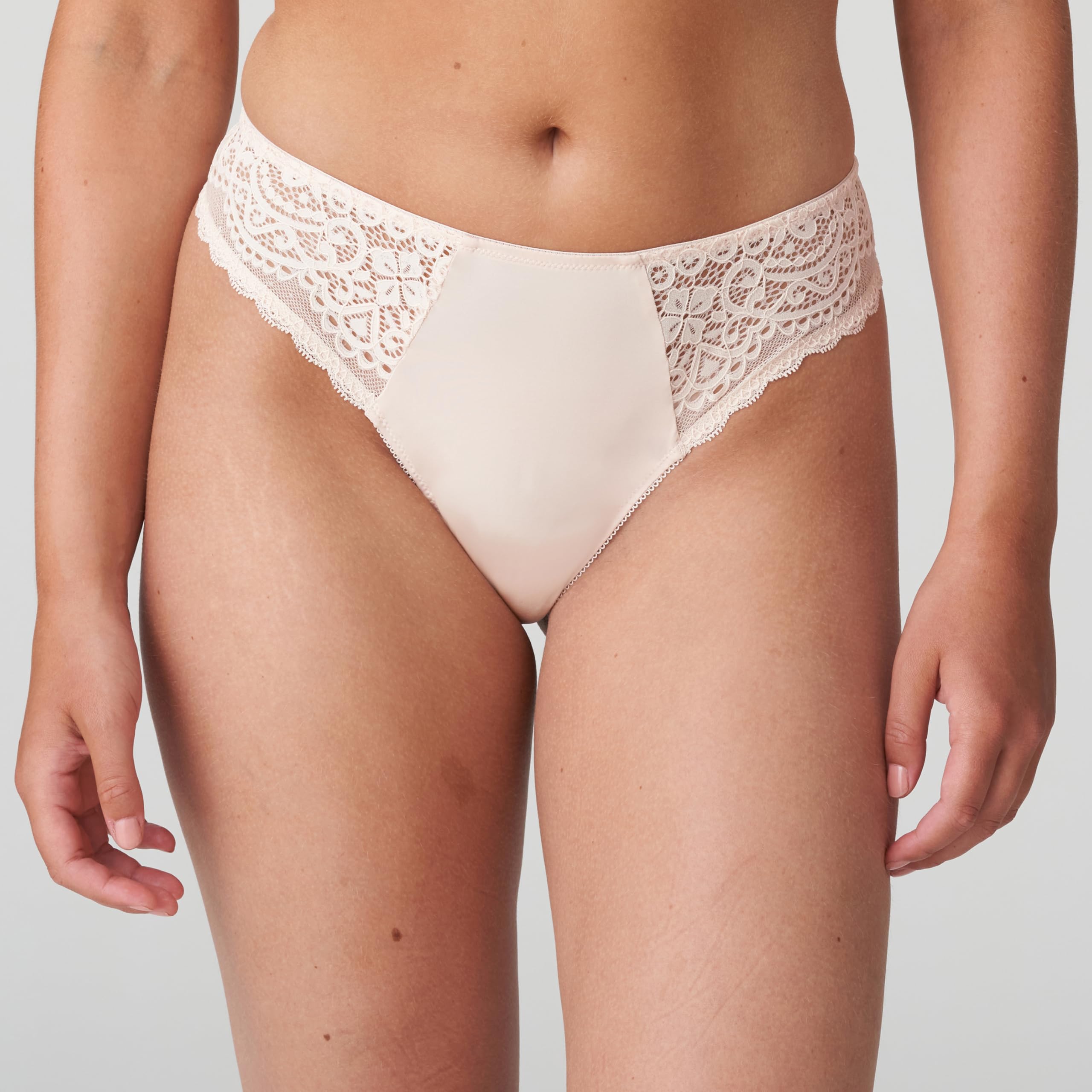 primadonna-twist-i-do-string-mit-retro-spitze image 4