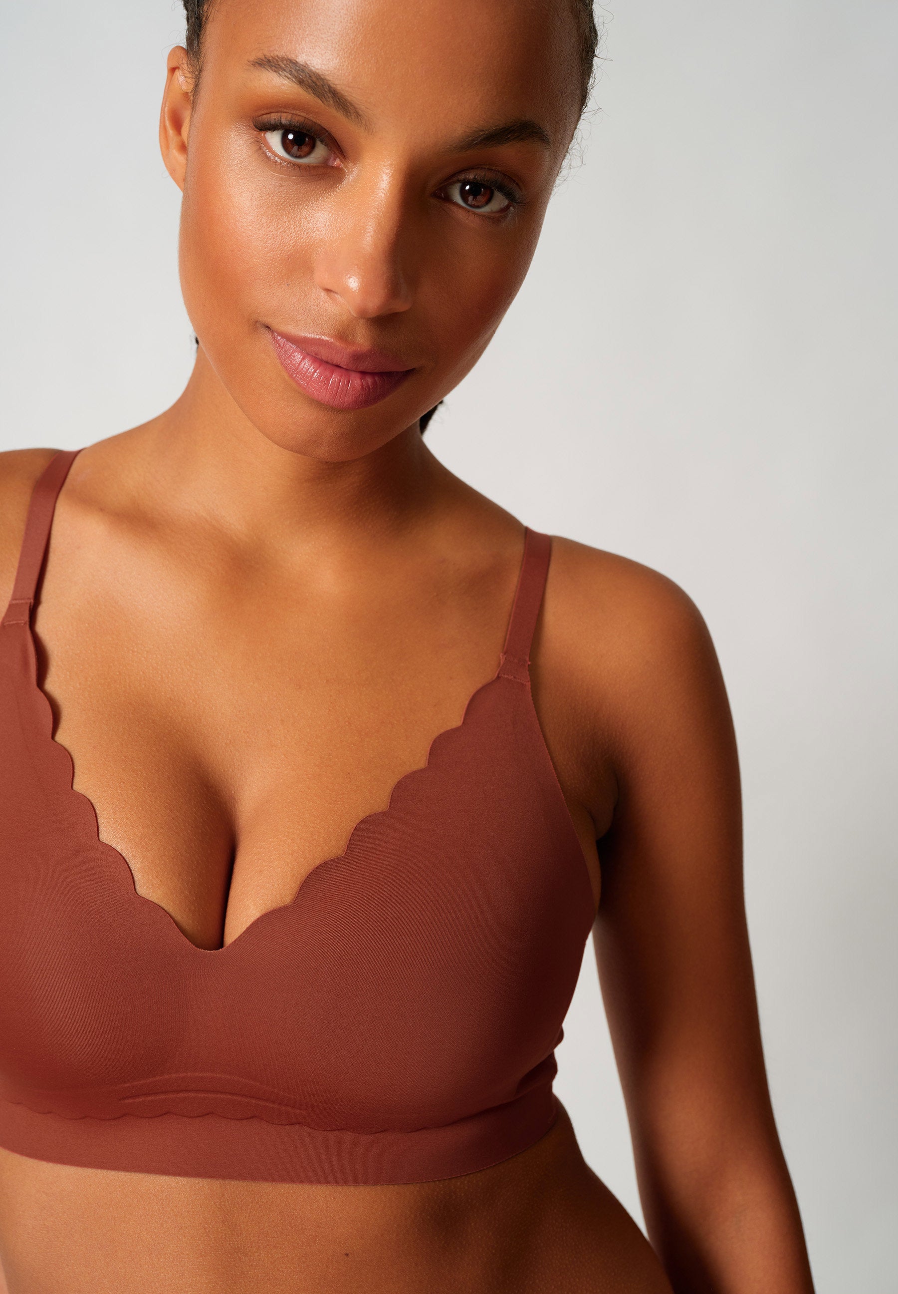skiny-sensation-crop-top-mit-herausnehmbaren-pads-087053-08a077 image 3