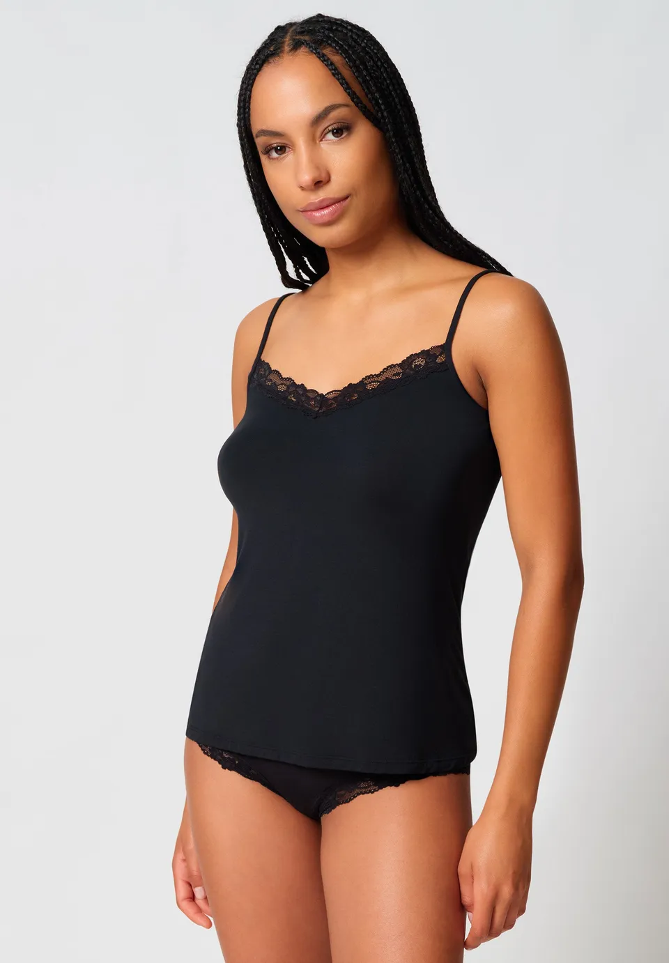 skiny-advantage-modal-lace-camisole-spaghettitr-ger-087427 image 1
