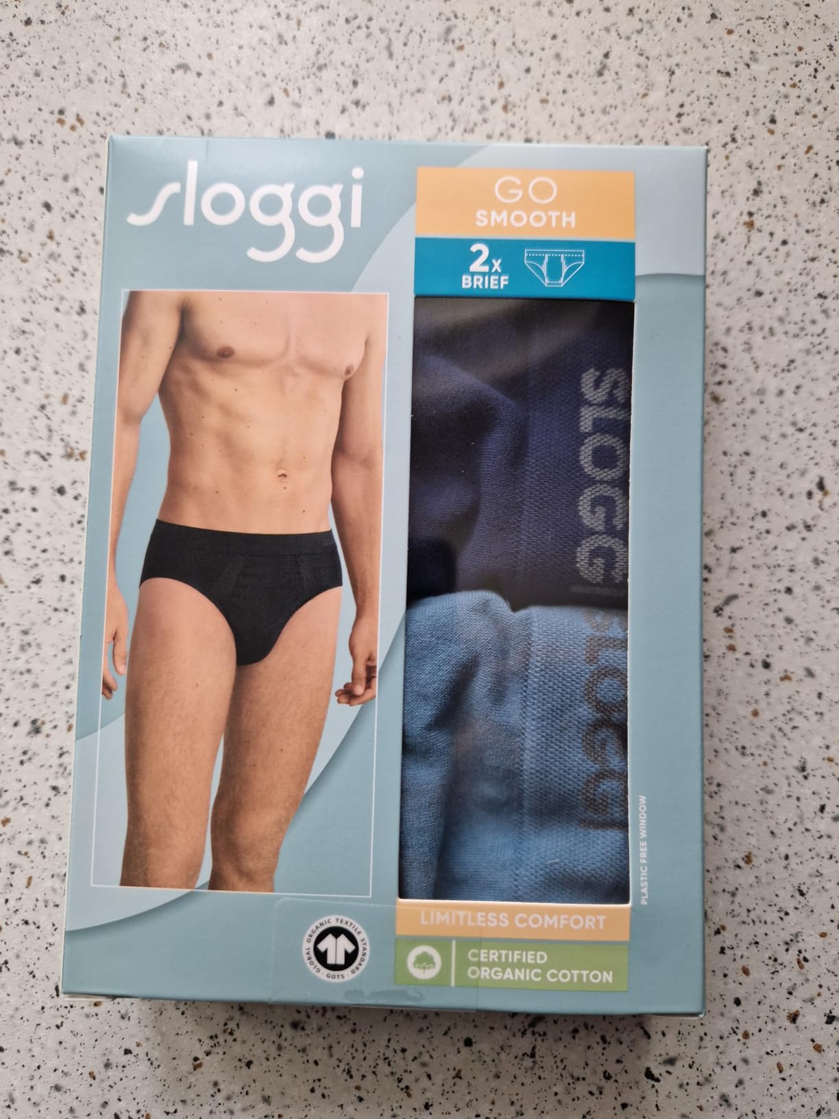 Glatt, eng, perfekt
