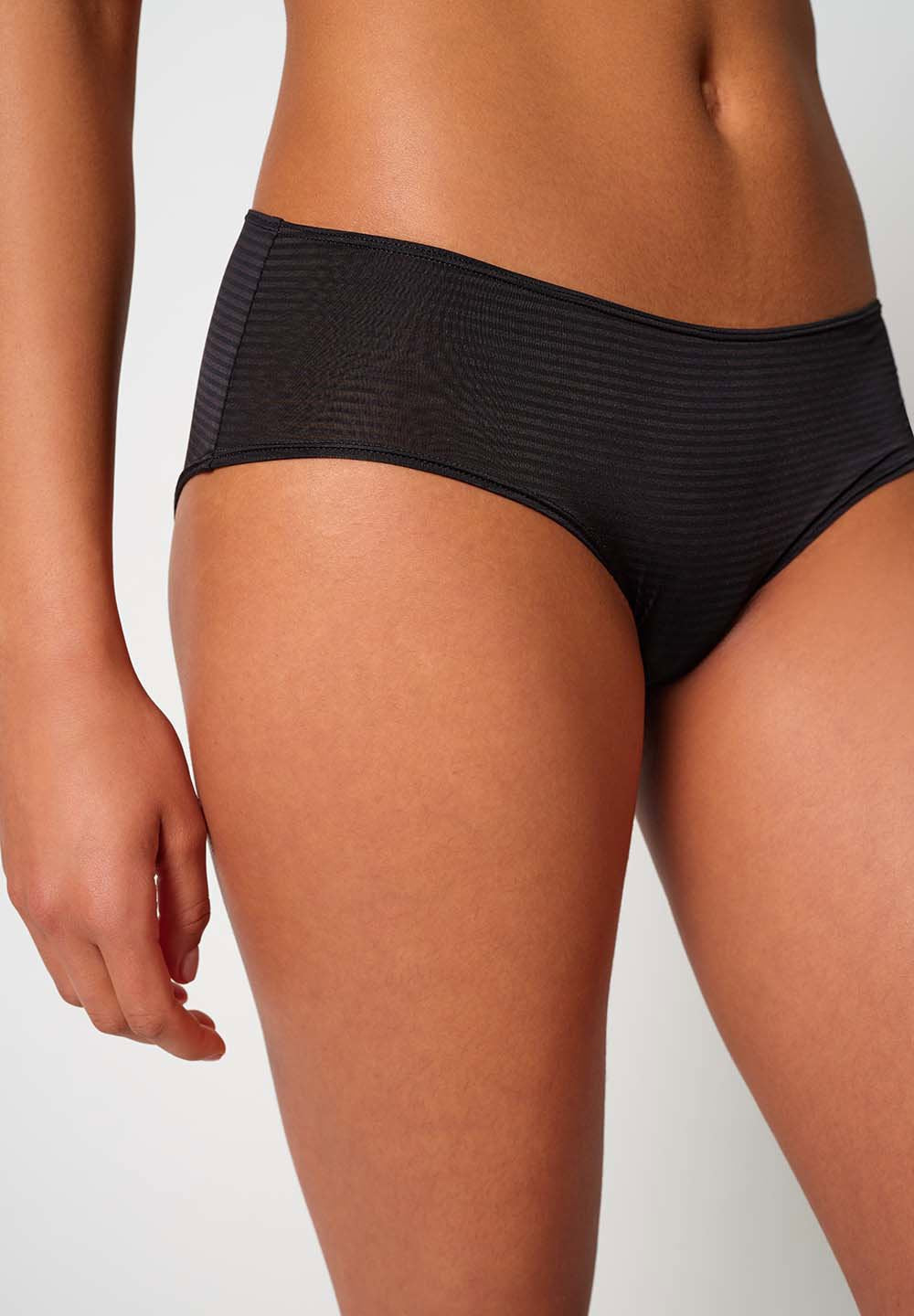 skiny-timelessentials-panty-087314-08a055-high-waist-slip image 5