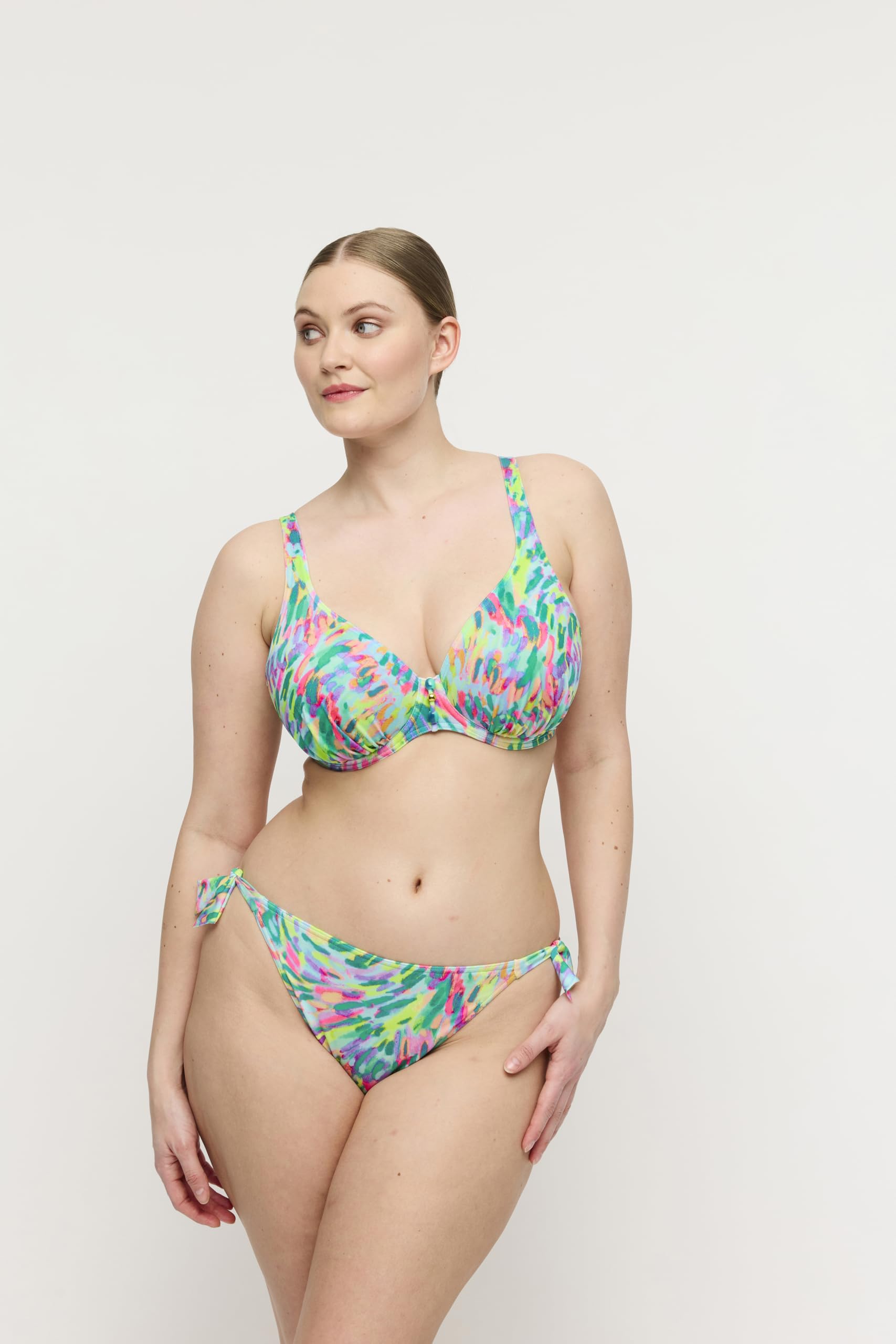 primadonna-delray-douala-halb-unterlegter-plunge-bikini-tief image 2